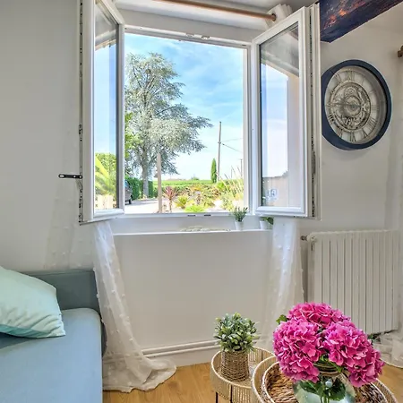 Le Nid Du Apartment Montagne (Gironde)